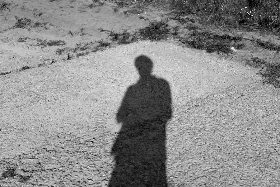 mennel-schwarzweiss-schatten